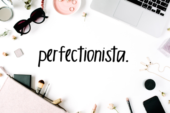 Perfectionista Font: Elegant Script for Makers